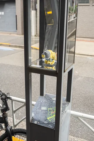 メモリーフォーム、街灯26