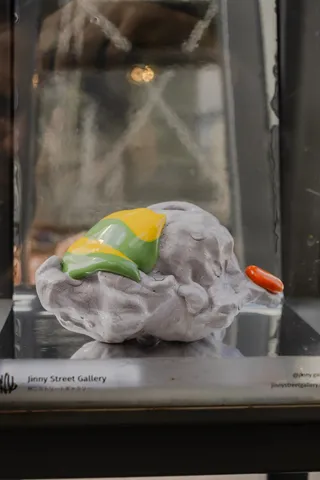 メモリーフォーム、街灯7